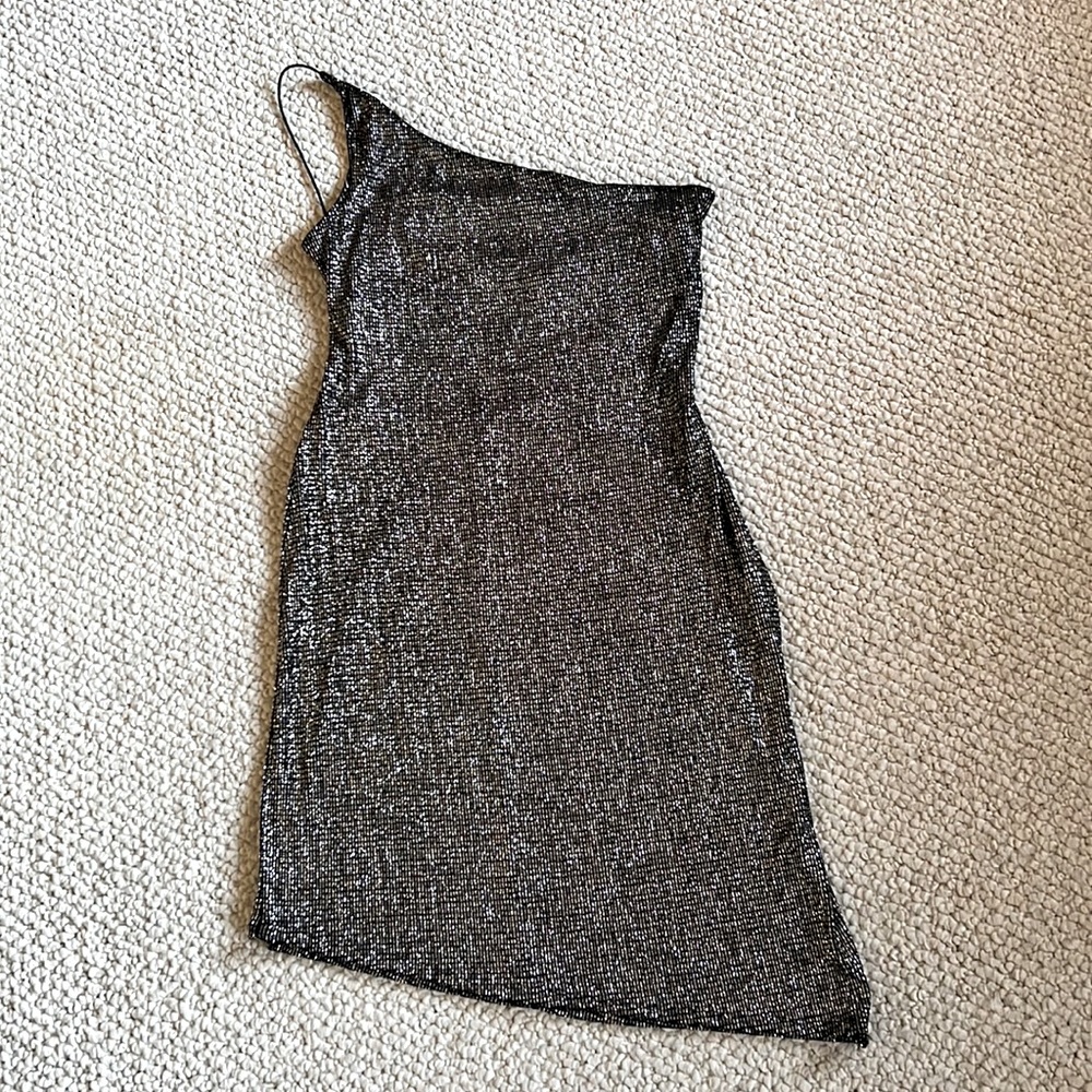 Water Signs Sexy Silver Shimmer Backless High Low Dress Size S-M Stretch Fabric